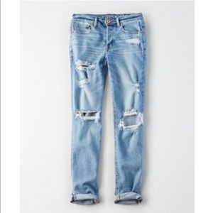 American eagle stretch tomgirl jean